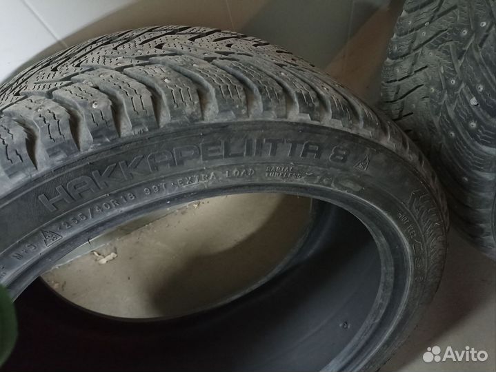 Nokian Tyres Hakkapeliitta 8 225/45 R18 и 255/40 R18 99T