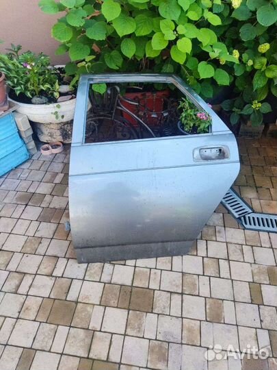 Дверь priora задняя левая