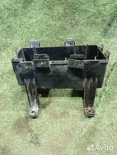 Корпус блока предохранителей Lасetti (02-13) дефект б\у (арт. 96551400)