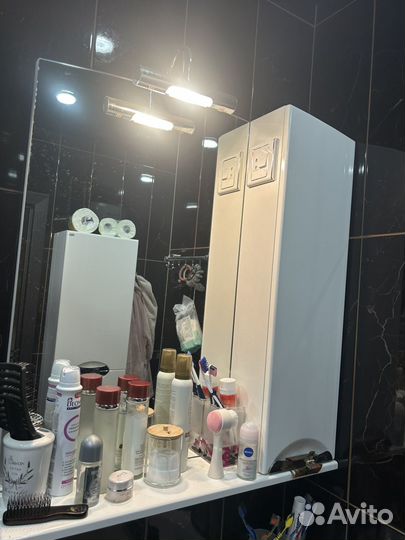 Медельный гарнитур для ванной комнаты