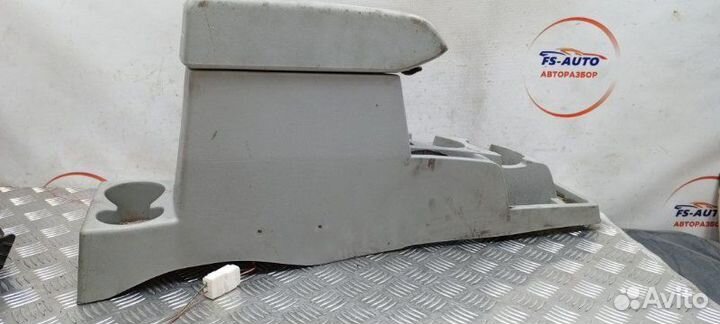 Подлокотник Dodge Caliber SUV 2.0 ECN 2006