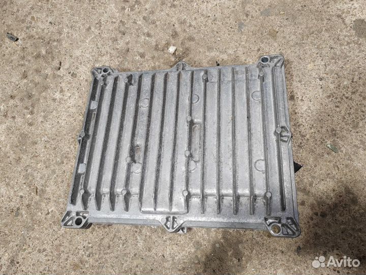 Блок управления двигателем Volkswagen Touareg 3