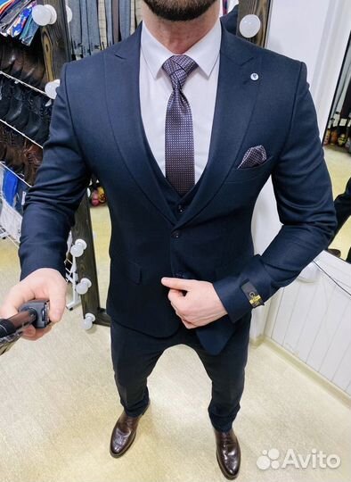 Мужской костюм черно синий (не мнется)