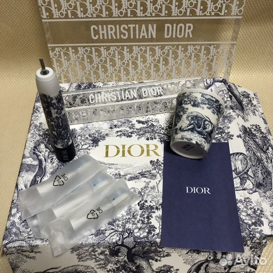 Набор для ванной зубная щетка Dior