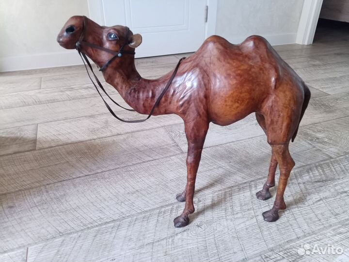 Статуэтка верблюд
