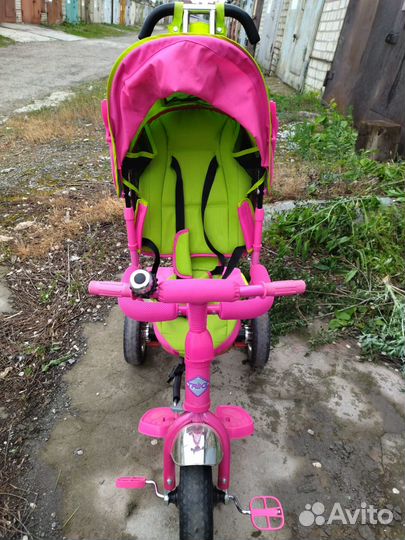 Детский трехколесный велосипед