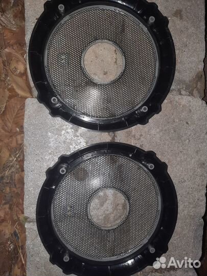 Решётки на автомобильные колонки JBL