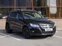 Volkswagen Tiguan 2.0 AT, 2010, 218 097 км, с пробегом, цена 1 269 000 руб.