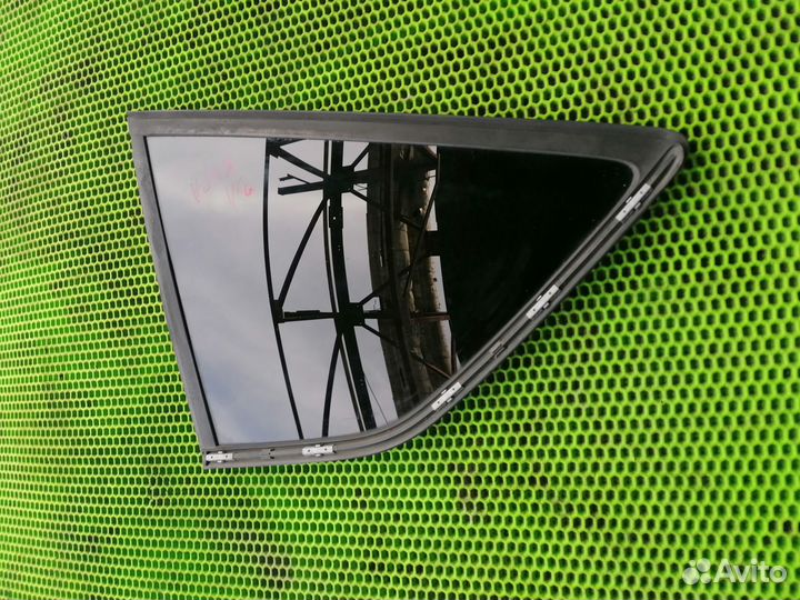Форточка задняя на Ford Kuga 2008-2012