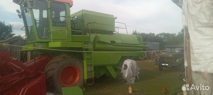 Комбайн Ростсельмаш Дон 1500Б, 1999