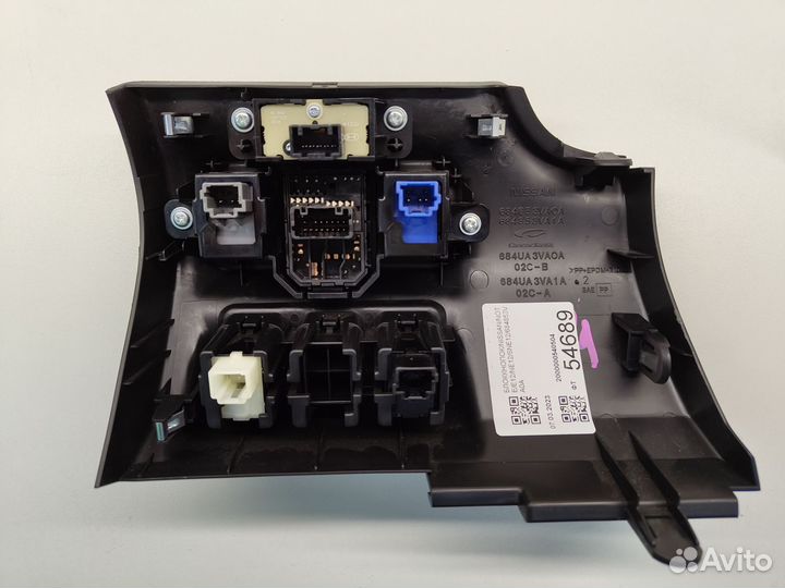 Блок кнопок правых Nissan Note E12