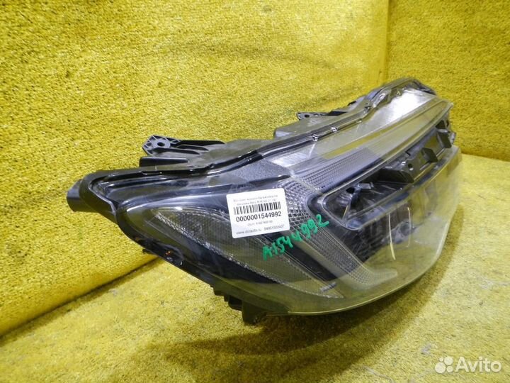 Фара правая Honda Pilot 3 (2015-2018) LED