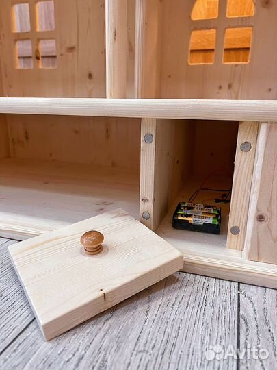 Кукольный дом (стеллаж для игрушек) со светом