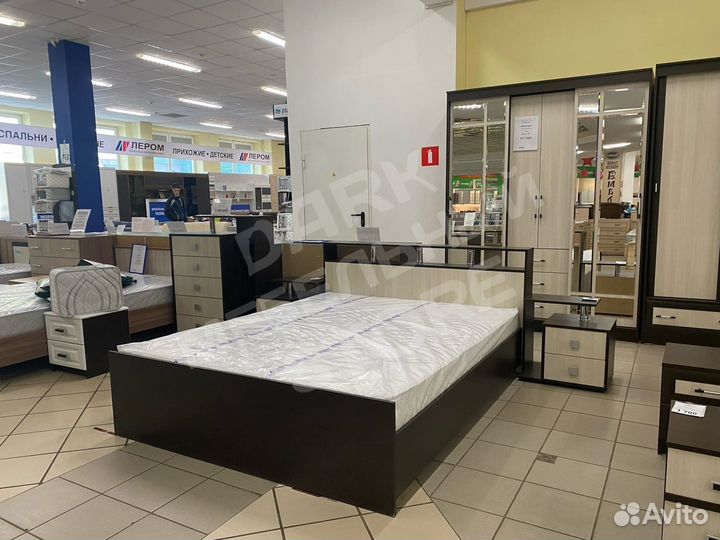 Кровать двуспальная