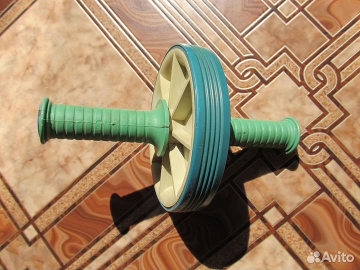 Ролик гимнастический