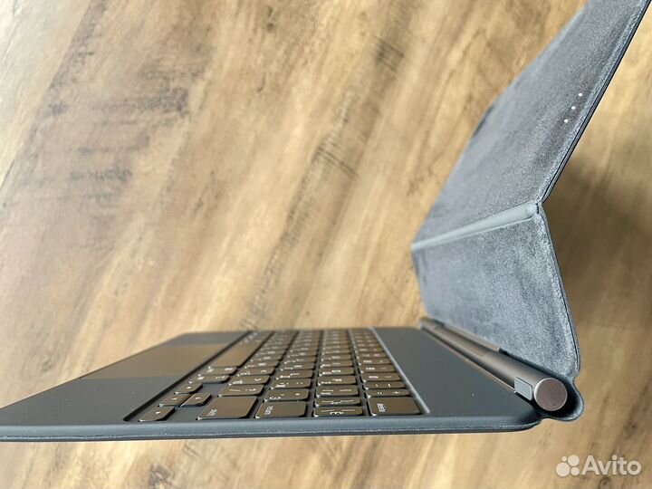 Чехол Apple Magic для iPad air и iPad pro 11