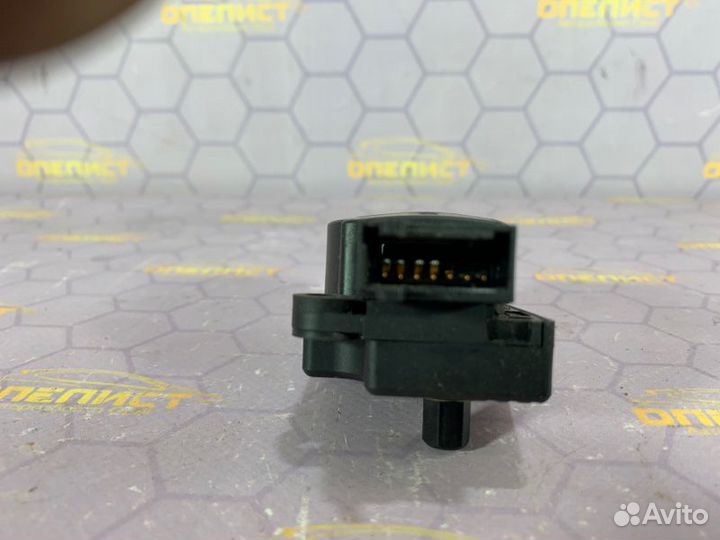 Сервопривод заслонки печки Mercedes E-Class W211