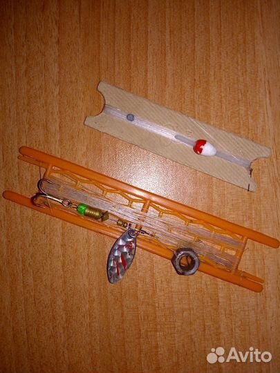 Поплавок с леской и крючком, набор рыболова СССР