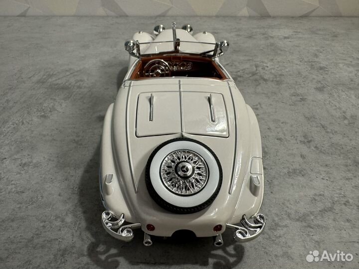 Модель машинки mersedes Benz 500k с дымом