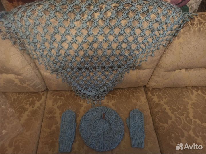 Комплект вязаный