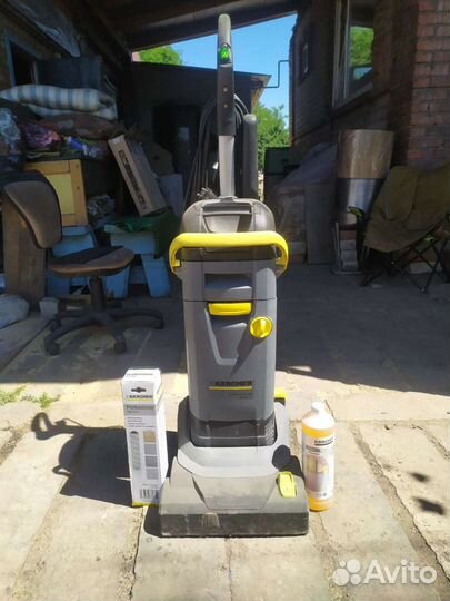 Моющий пылесос karcher