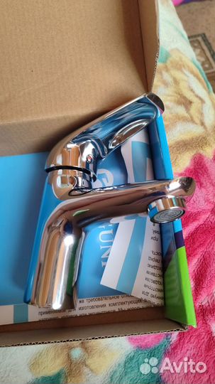 Смеситель для раковины новый