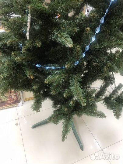 Ель искусственная новогодняя