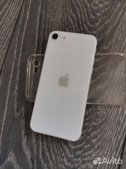 iPhone SE (2020), 128 ГБ