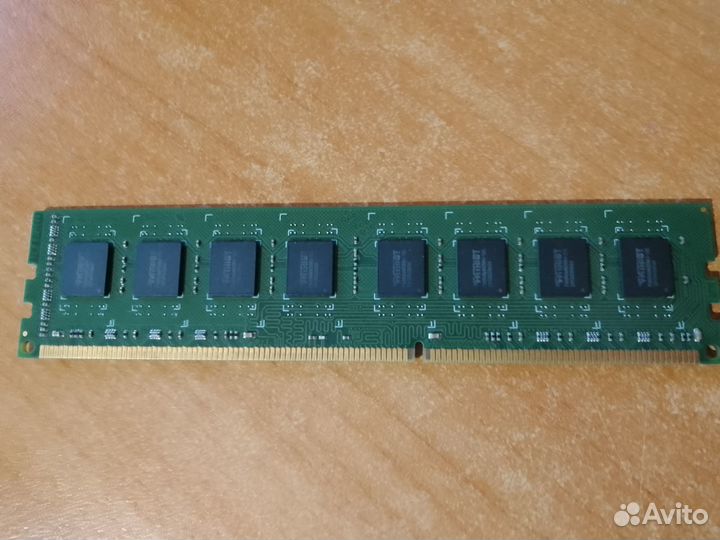 Оперативная память ддр3. 4гб 1600mhz