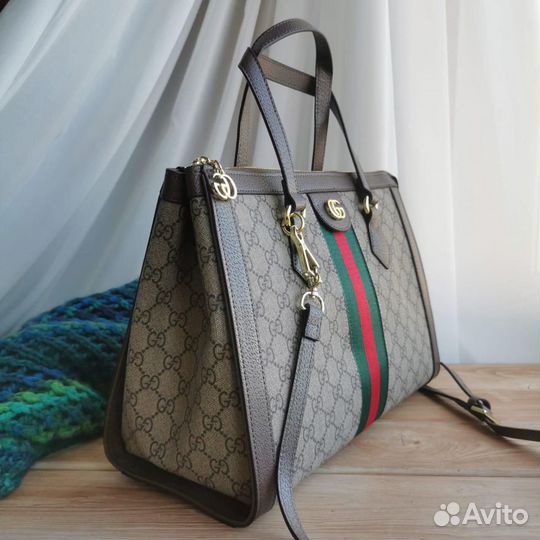 Женская сумка тоут Gucci Ophidia GG в наличии