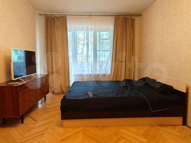 2-к. квартира, 55 м², 1/9 эт.