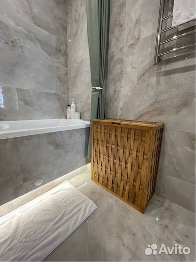 Корзина для белья из дерева