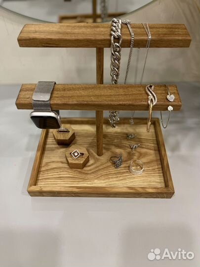 Подставка держатель доя украшений из дуба