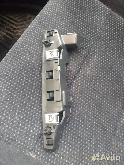 Крепление бампера переднего citroen c4
