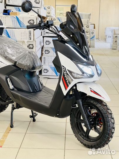 Скутер бензиновый Samurai