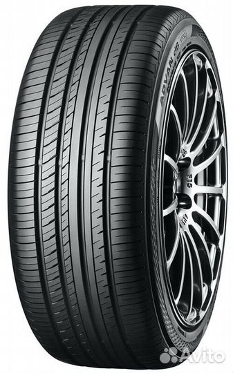 Yokohama Advan dB V552 215/45 R18 89W