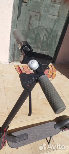 Электросамокат xiaomi m365, пробег 146км, акб 100%