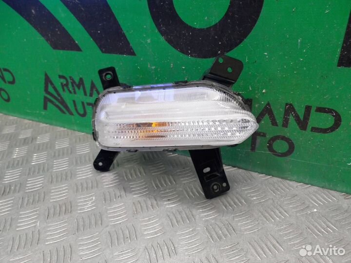 Повторитель в бампер передний правый Kia Cerato 4