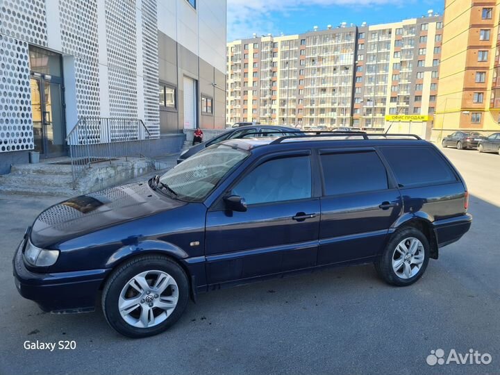 Volkswagen Passat 1.6 МТ, 1996, 320 000 км