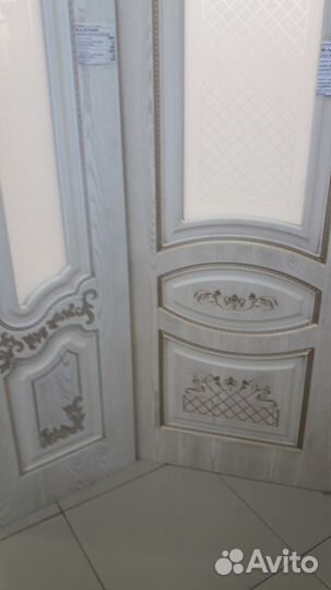 Межкомнатные двери шпонированные и эмаль