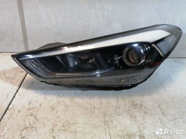 Фара левая Hyundai Tucson