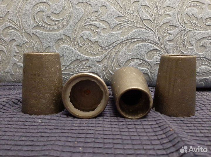 Подсвечник металлический