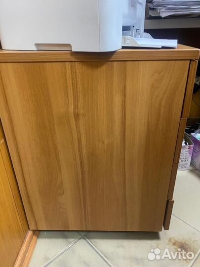 Шкаф напольный