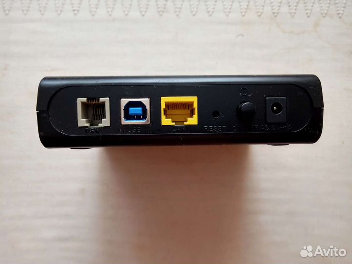 Модем D-Link DSL-2520U