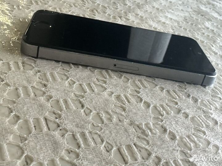 iPhone 5S, 16 ГБ