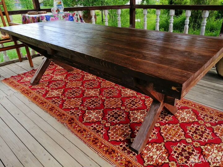 Стол из массива