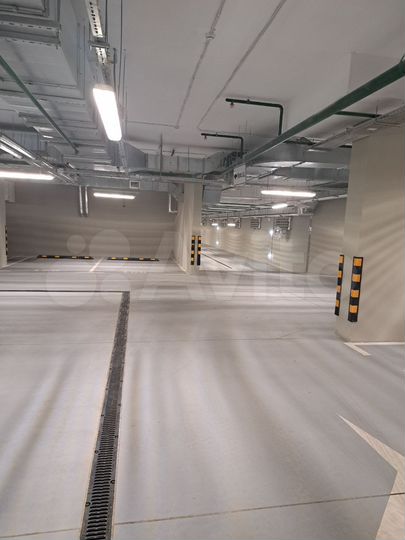 Машиноместо, 14 м²