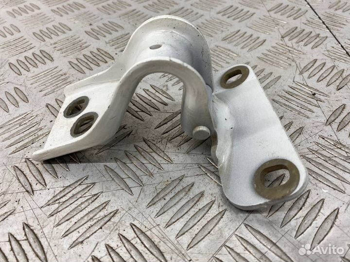 Б/У петля крышки багажника левый Opel Astra J P10