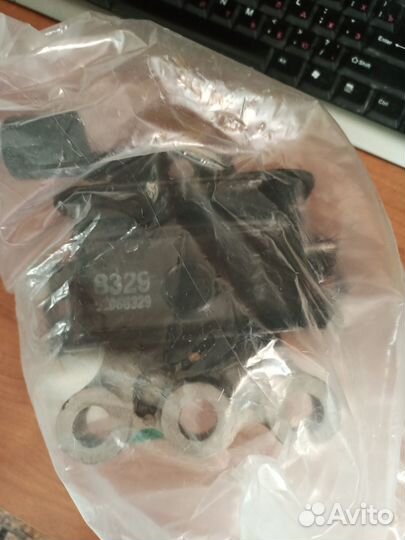 Опора двигателя правая передняя Chevrolet Aveo