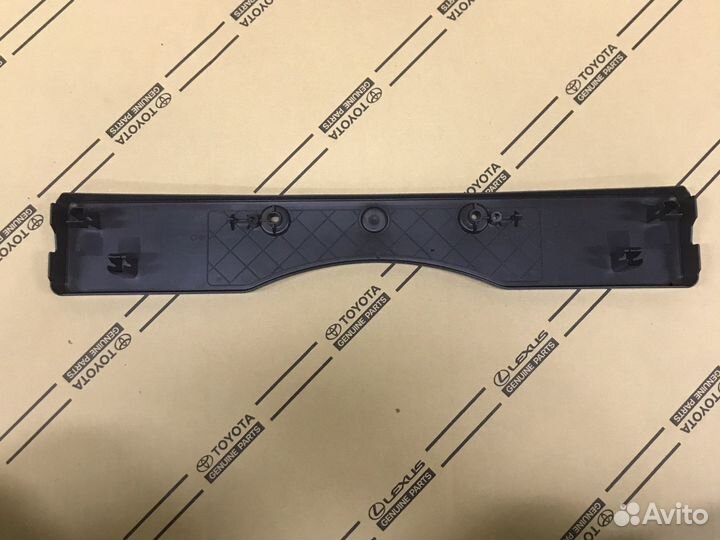 Кронштейн госномера toyota camry 70